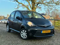 Toyota Aygo 1.0 VVT-i Now | 5-Deurs + Airco nu € 3.450,-!!!