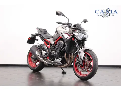 Kawasaki Z 900 (bj 2023)