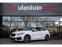 BMW 1-serie 118i Executive Edition (bj 2020, automaat)