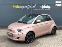 Fiat 500 3+1 Icon 42 kWh *panorama *magic eye *camera *17”