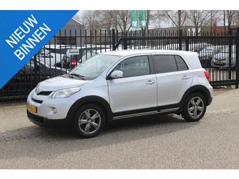 Toyota Urban Cruiser 1.3 VVT-i Dynamic, Airco/ECC!
