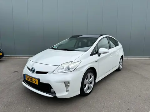 Toyota Prius 1.8 Business SOLAR | PANORAMADAK | HUD !