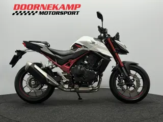 Honda CB 750 HORNET (bj 2025)