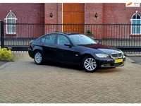 BMW 3-serie 318i / 1e Eiegenaar / Nieuwe Apk / Nap / Dealer onderhouden / Airco / Stoelverwarming