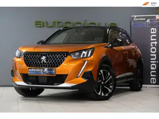 Peugeot 2008 1.2 PureTech GT *UNIEK 18dkm* Orange Metallic/Apple Carplay & Camera