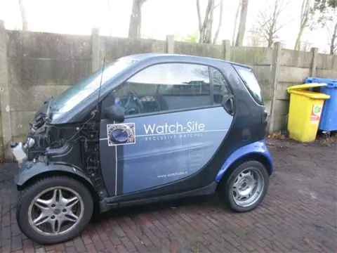 Sloopauto inkoop Den haag Smart compleet voor demontage