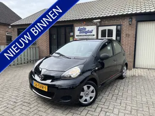 Toyota Aygo 1.0-12V Now 5 drs Nieuwe A.P.K. (bj 2011)