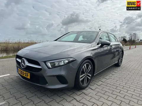 Mercedes-Benz A-klasse 180 Business Solution Luxury, Carplay, Leder, Led, Camera, Stoelverwarming