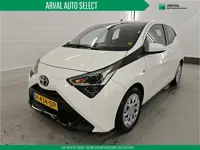 Toyota Aygo 1.0 VVT-i 72pk x-play Limited | Navigatiesysteem | Apple CarPlay / Android auto | Camera