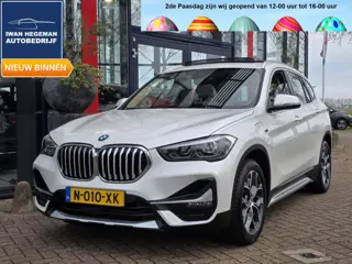 BMW X1 xDrive25e Business Edition Plus | Panodak | Navigatie | Climate Control | Cruise Control | 18