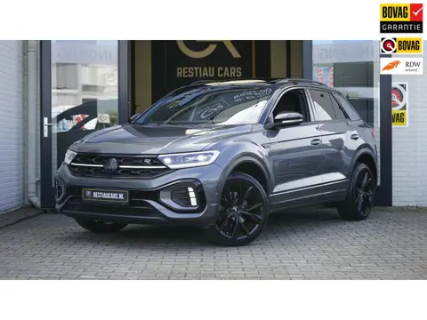 Volkswagen T-Roc R-Line 1.5 TSI BLACK STYLE-AUTOMAAT-ACC-CAMERA-IQ LIGHT-KEYLESS-PANORAMA-VIRTUEEL