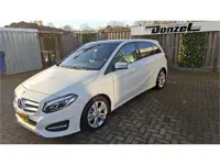 Mercedes-Benz B-Klasse 200 Prestige AUTOMAAT - panoramadak - NAVIGATIE