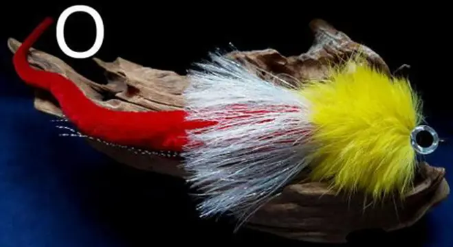 Set A van 11 Originele Magnum Dragon Tail snoekstreamers met een enkele Magnum Tail staart
