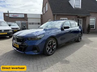 BMW i5 Touring M60 xDrive 601PK Org. Nederlands (BTW)