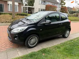 Ford Ka 1.2 Titanium, Airco, APK 01-04-2027