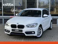 BMW 1-serie 118i Executive Sport Line 5 deurs / Trekhaak / Sportstoelen / LED / Climate Control  / N
