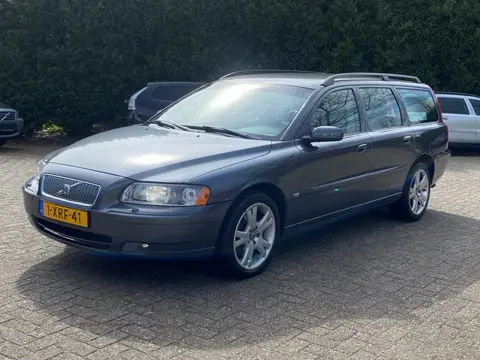 Volvo V70 2.5T AWD Summum Aut. APK t/m 26-03-2027