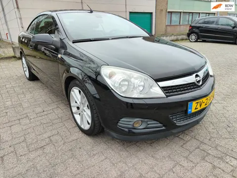 Opel Astra TwinTop 1.6 Cabrio