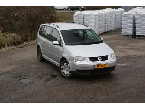 Volkswagen Touran 2.0-16V FSI Trendline