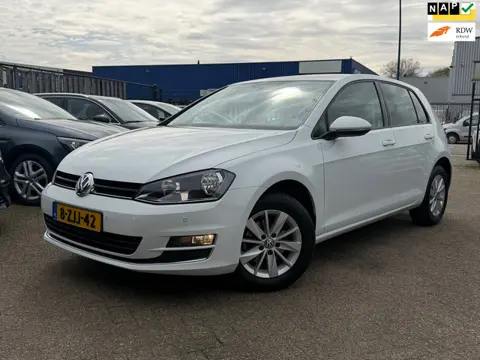 Volkswagen Golf 1.2 TSI Highline / PDC / Camera / 1ste Eig. / Dealer onderh.