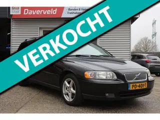 Volvo V70 2.4D Edition Sport 7persoons, trekhaak, nieuwe apk, 2x sleutel, boekjes, cruise-control, a