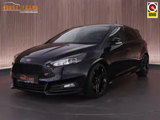 Ford Focus ST-3 2.0 250pk PERFORMANCE PACK |Sony|Apple carplay|parkeer camera|stoelverwarming|bi-xen