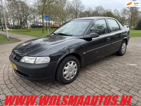 Opel Vectra 1.8i-16V GL