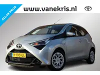 Toyota Aygo 1.0 VVT-i 5-Deurs X-Play, Bluetooth, Parkeercamera DAB Radio, Apple CarPlay / Android Au
