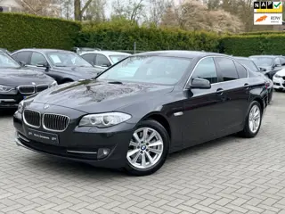 BMW 5-serie 520i Executive|Nieuwe Ketting|Trekhaak|Navigatie|Cruise control|Climate control|Nette st