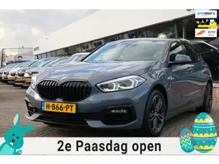 BMW 1-serie 118i Executive Edition 2e EIG_LED_NAVI_PDC V+A_NL-AUTO_NAP.