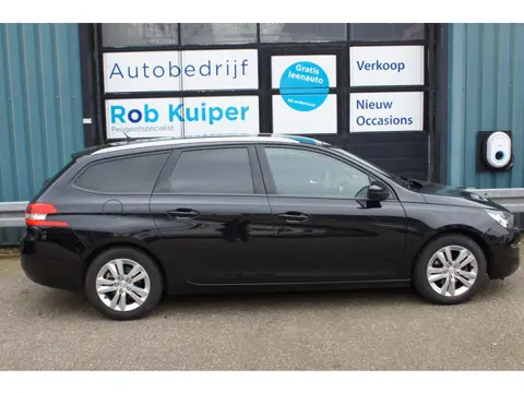 Peugeot 308 SW 1.2 PureTech Blue Lease Executive