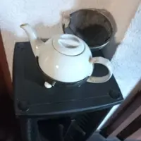 ​theepot - thee blijft in deze pot , lekker warm