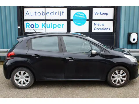 Peugeot 208 1.2 PureTech Blue Lion