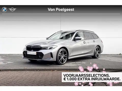 BMW 3 Serie Touring 320e M Sport | 19 inch | Panoramadak | Selections 1000