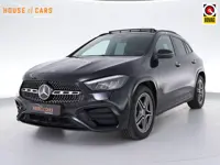 Mercedes-Benz GLA-klasse 200 AMG Line |dealer onderhouden|panoramadak|carbon interieur|Apple Carplay