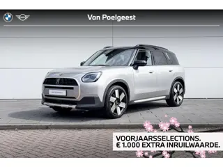 MINI Countryman C Favoured M Plus | Selections 1000