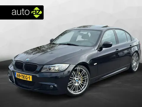 BMW 3-serie 330i | Individual Edition | M-Sportpakket | Performance remsysteem | Schuifdak | 19" Ind