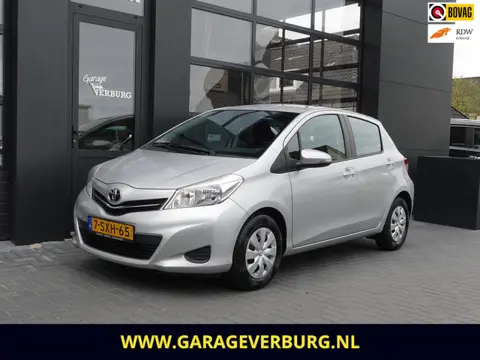Toyota Yaris 1.3 VVT-i Now (Airco,Trekhaak,12-2013)
