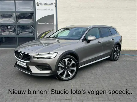 Volvo V60 Cross Country 2.0 T5 AWD Pro | Adaptieve cruise | Harman Kardon | Memory | Blis |
