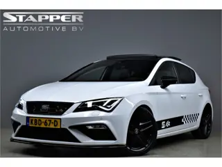 SEAT Leon 1.5 TSI FR 150pk DSG Ultimate Edition Black Pano/Virtual/Beats/Carplay/Keyless/360Camera/P