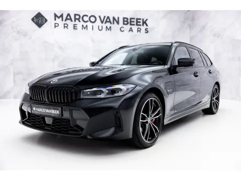 BMW 3 Serie Touring 330e xDrive M-Sport | Pano | Harman-Kardon | E-Trekhaak | HU