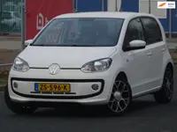 Volkswagen Up! 1.0 high up! BlueMotion BJ2015 AIRCO/NAVI/PDC