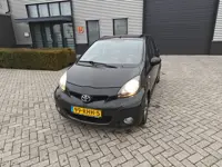 Toyota Aygo 1.0-12V Dyn. Nav. (bj 2011)