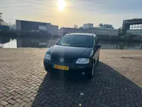 Volkswagen Touran 1.6-16V FSI Turijn