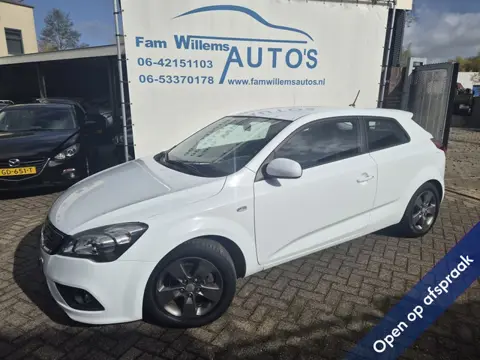 Kia pro_cee'd 1.4 CVVT Seven (bj 2011)