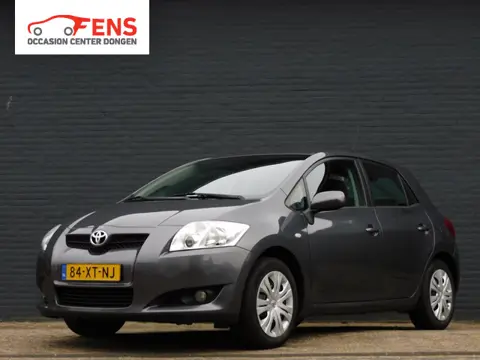 Toyota Auris 1.6-16V Sol AUTOMAAT! 4 SEIZOENEN BANDEN! PARKEERSENSOREN! CRUISE! TREKHAAK!