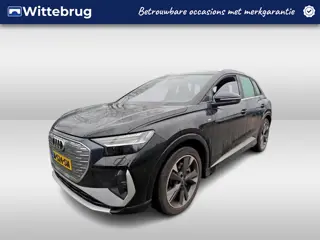 Audi Q4 e-tron 40 S edition 77 kWh / Camera / Elect. Achterklep / Getint glas / 20 Inch