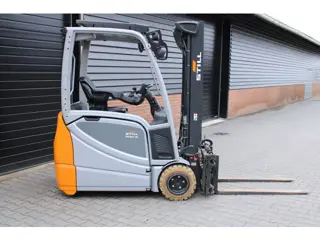 Still RX20 16 heftruck elektrische triplex lepelverstelling sideshift