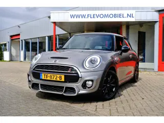 Mini Cooper S 2.0 192pk JCW Aut. Leder|HUD|Sportstoelen|Cam|LMV