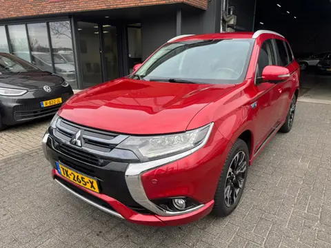 Mitsubishi Outlander 2.0 PHEV Executive XENON 360 CAMERA TREKHAAK LEDER VOL